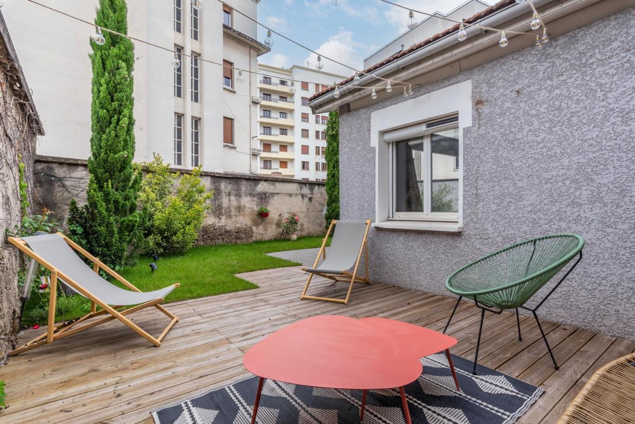 La Villa Sassolini Avec Jacuzzi Лион Экстерьер фото